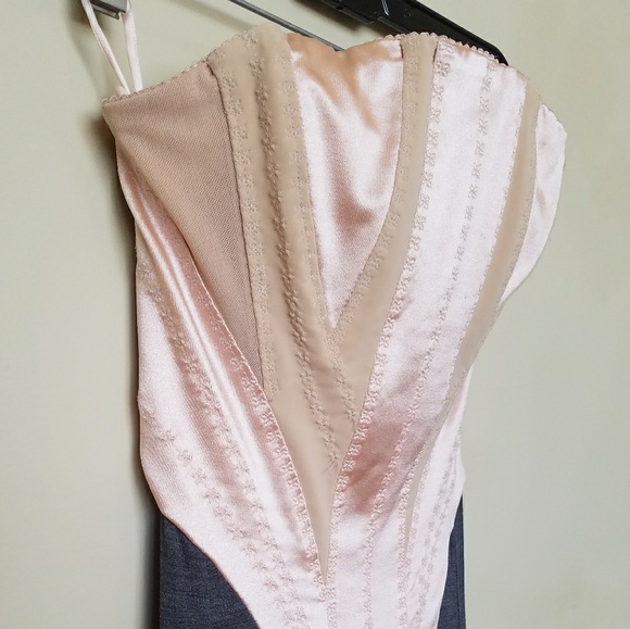 ALEXANDER MCQUEEN 2000s VINTAGE Jersey & Silk Corset Mini Dress. - Picture 8 of 8